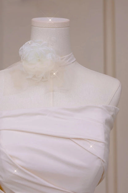 Elegant Ball Gown Strapless Fitted Corset Ruffles Satin Wedding Dress Bride Gowns Wedding Dresses AU003