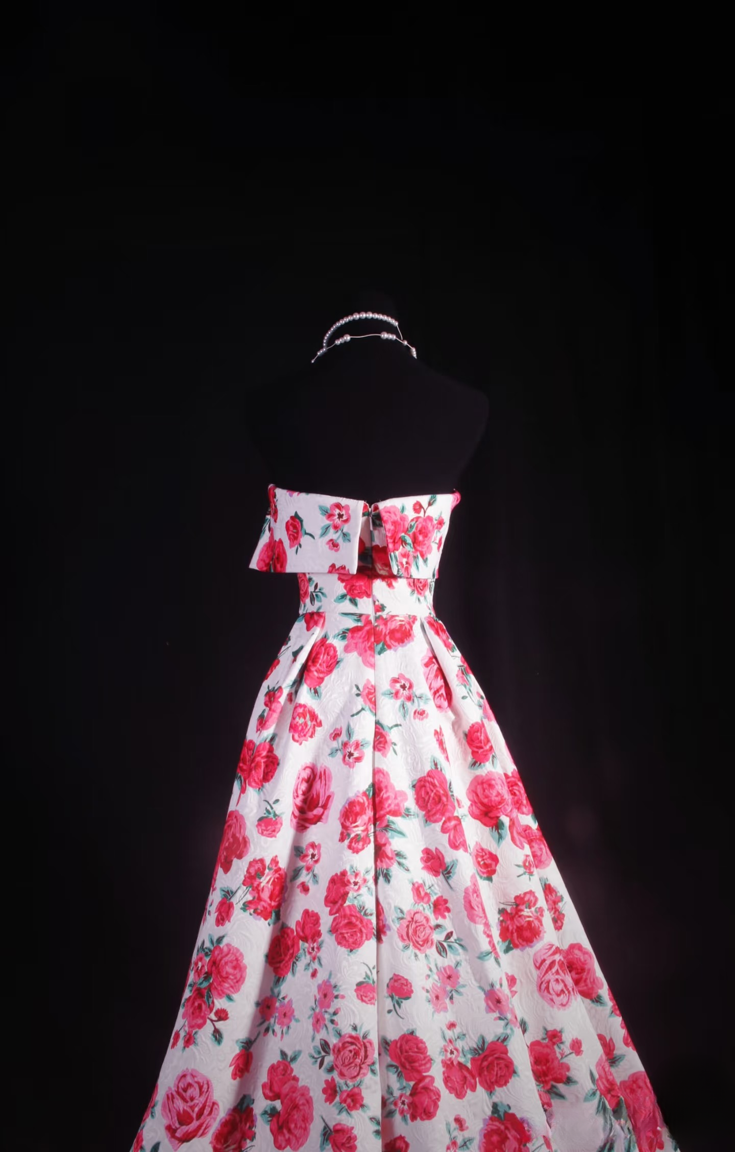 Robe de bal longue en satin rose à imprimé floral, coupe trapèze, bustier, style A, inspirée par une fleur (AU006)