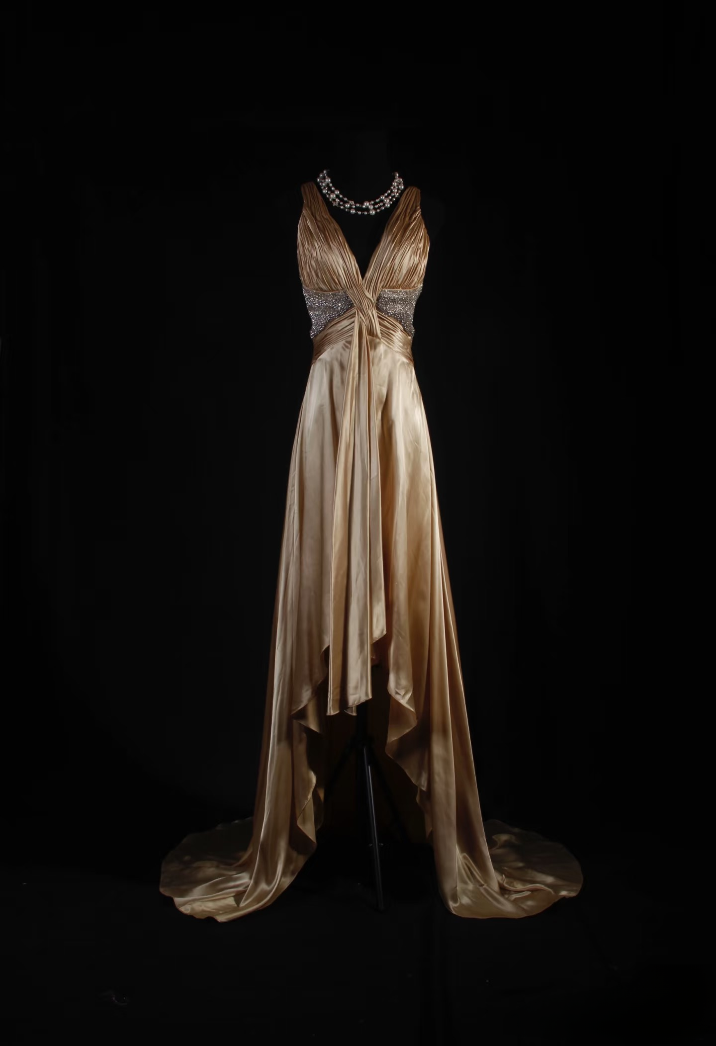 Vintage Prom Dresses 1950s Retro Classy A Line V Neck Gold Satin Backless Inspo Long Prom Gown AU009