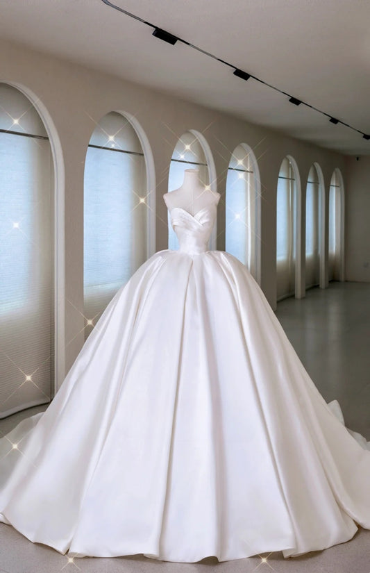 Elegant Ball Gown Sweetheart Fitted Corset Ruffles Satin Wedding Dress Bride Gowns Wedding Dresses With Gloves AU011