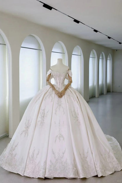 Whimsical Ball Gown Strapless Satin Fitted Long Lace Wedding Dress Bride Gowns Wedding Dresses AU015
