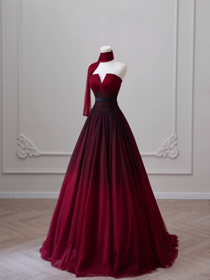 Robe de bal élégante sans bretelles, sans manches, en tulle bordeaux, longueur au sol, idées inspirantes pour une robe de bal, robe de remise de diplôme, AU016