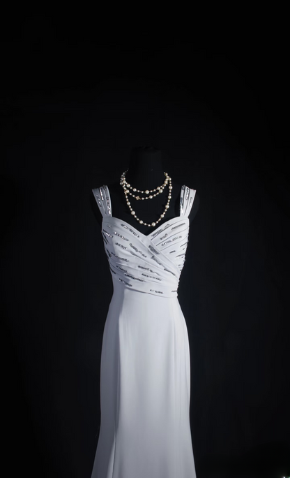Robe de bal longue vintage sirène gris argenté, inspiration années 80, en satin, référence AU017