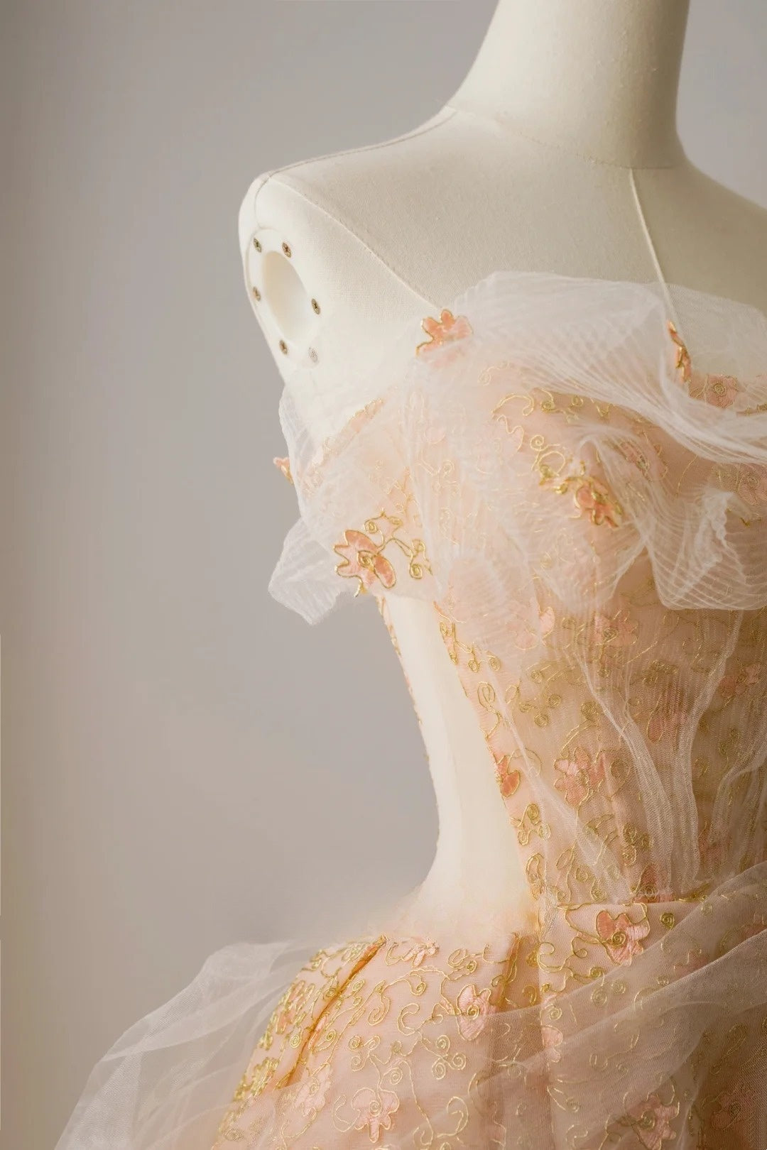 Robe de bal élégante sans bretelles jaune, longueur au sol, en tulle, tenue de soirée, tenue d'anniversaire, robe de bal AU020
