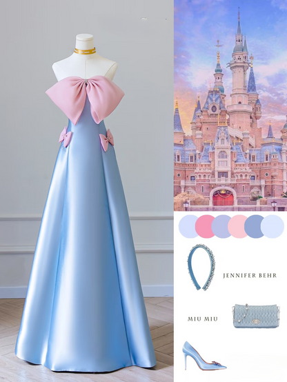 Elegantes, trägerloses, ärmelloses A-Linien-Kleid mit blauer Schleife aus Satin in bodenlanger Länge. Tolle Inspirationsideen für Abschlussballkleider. Abschlussballkleider AU021
