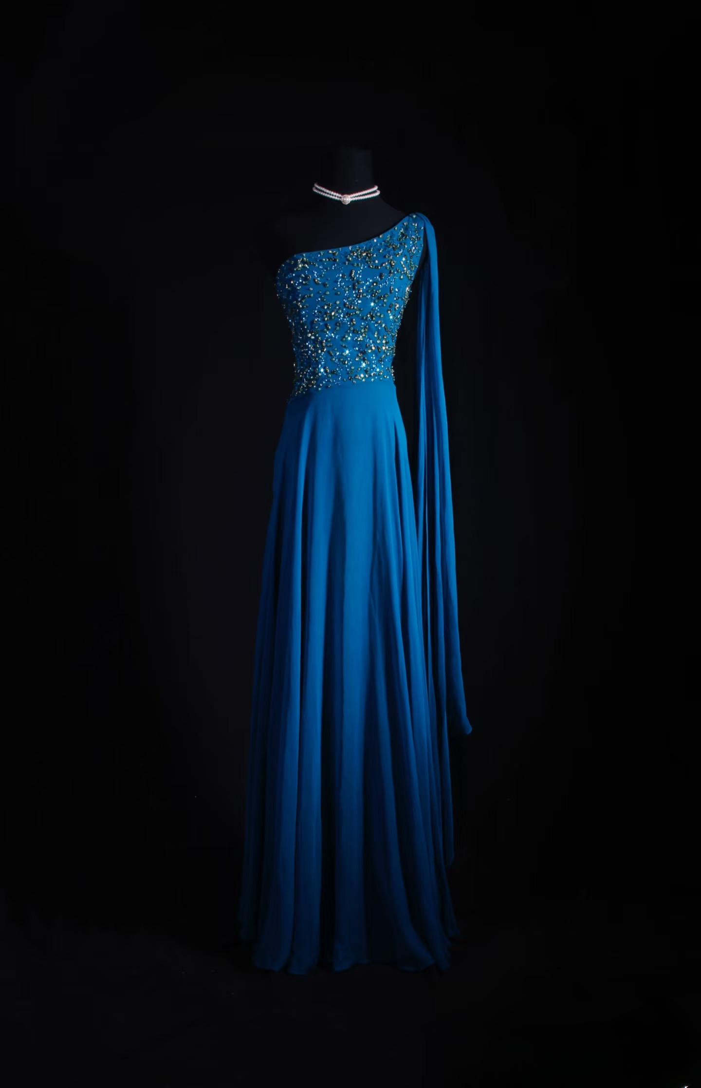 Retro Prom Dresses A Line One Shoulder Royal Blue Chiffon Beaded Vintage Fashion Long Prom Dresses Party Gowns AU022