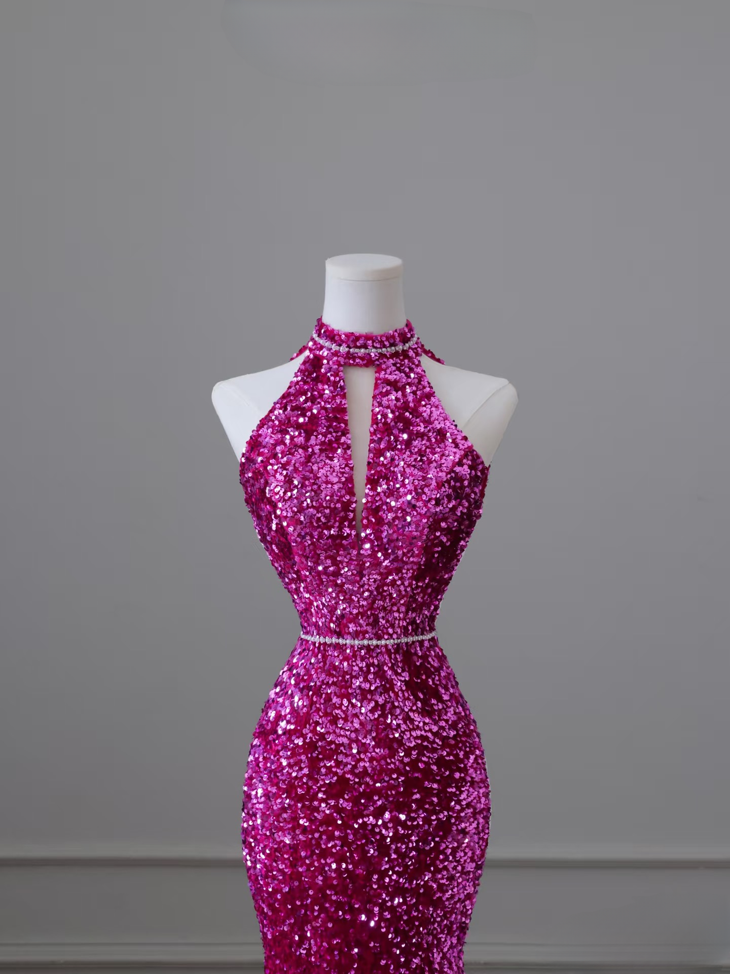 Sexy Mermaid Halter Neck Sleeveless Sequin Floor Length Stunning Prom Dresses 2026 Inspiration Prom Dress Princess Graduation Dress AU023