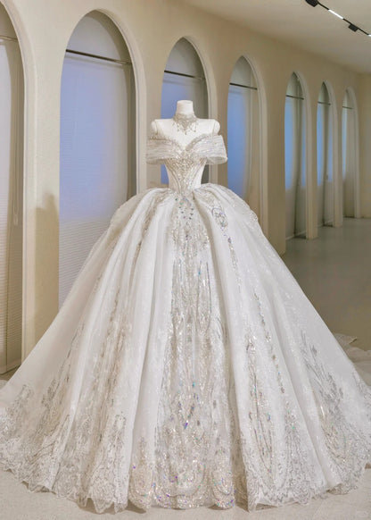 Robe de bal romantique pour femme, épaules dénudées, manches courtes en dentelle blanche et tulle ornées d'appliqués, traîne balayée, modèle AU023