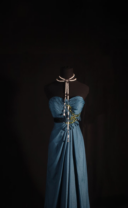 Robe de bal rétro coupe trapèze bleu marine bustier cœur années 80 avec perles dorées, mousseline, robe de soirée longue vintage AU024