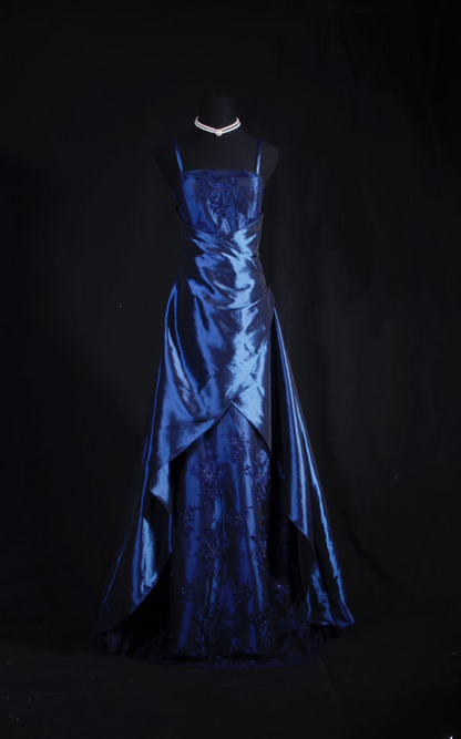 Robe de bal rétro, coupe trapèze, bleu marine, bretelles spaghetti, années 80, ornée de dentelle appliquée, satin, robe de soirée longue vintage AU031