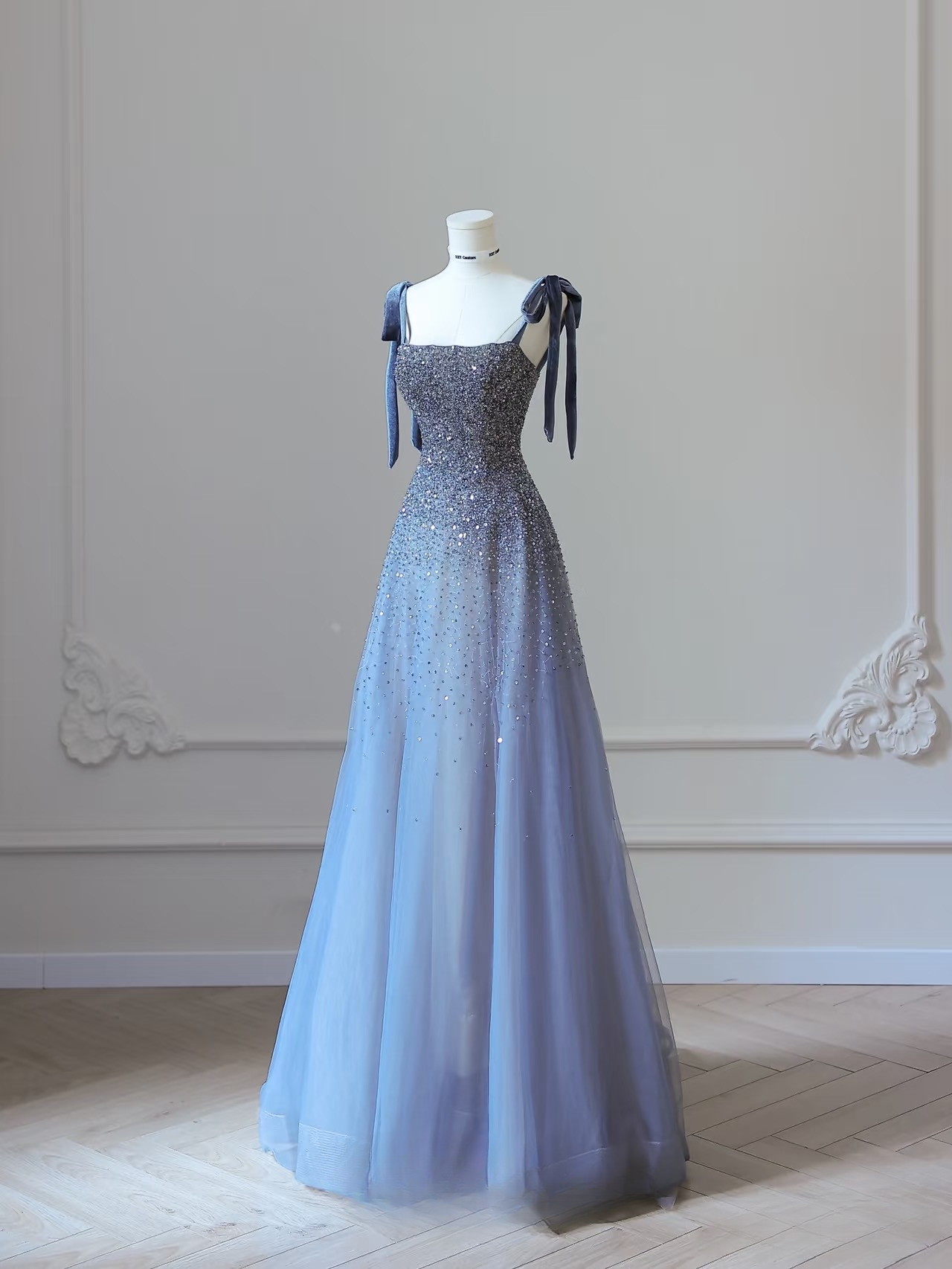 Sexy A-Linie Träger Tüll Ärmellos Pailletten Bodenlang Atemberaubende Ballkleider Blau Inspiration High School Tanzkleid Prinzessin Abschlusskleid AU035