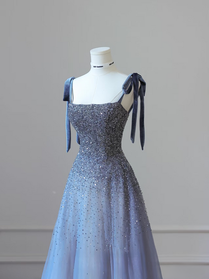 Sexy A-Linie Träger Tüll Ärmellos Pailletten Bodenlang Atemberaubende Ballkleider Blau Inspiration High School Tanzkleid Prinzessin Abschlusskleid AU035