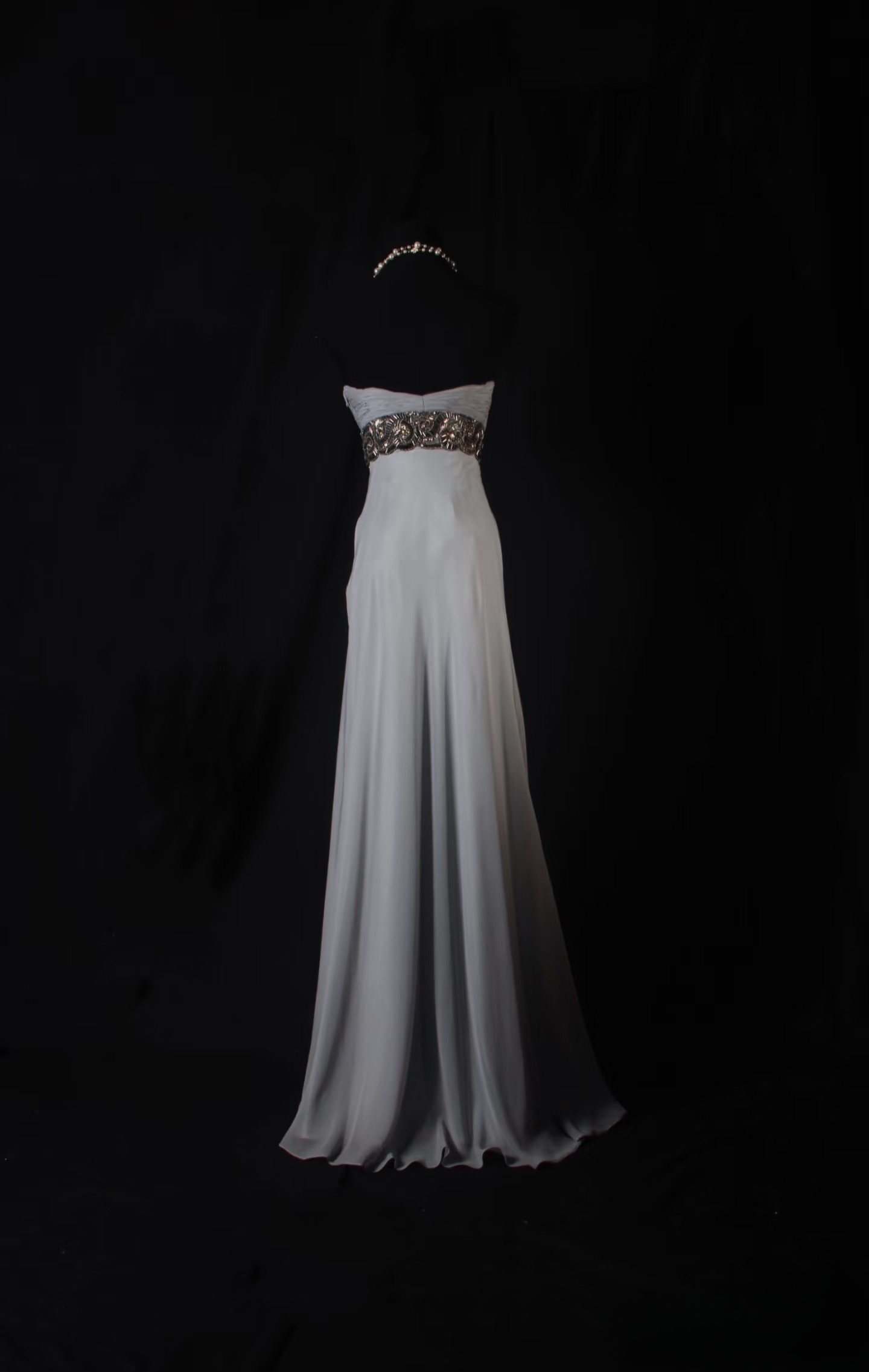 Robes de bal rétro, coupe trapèze, décolleté cœur, gris argenté, perles, style vintage années 80, robes de soirée longues, référence AU035