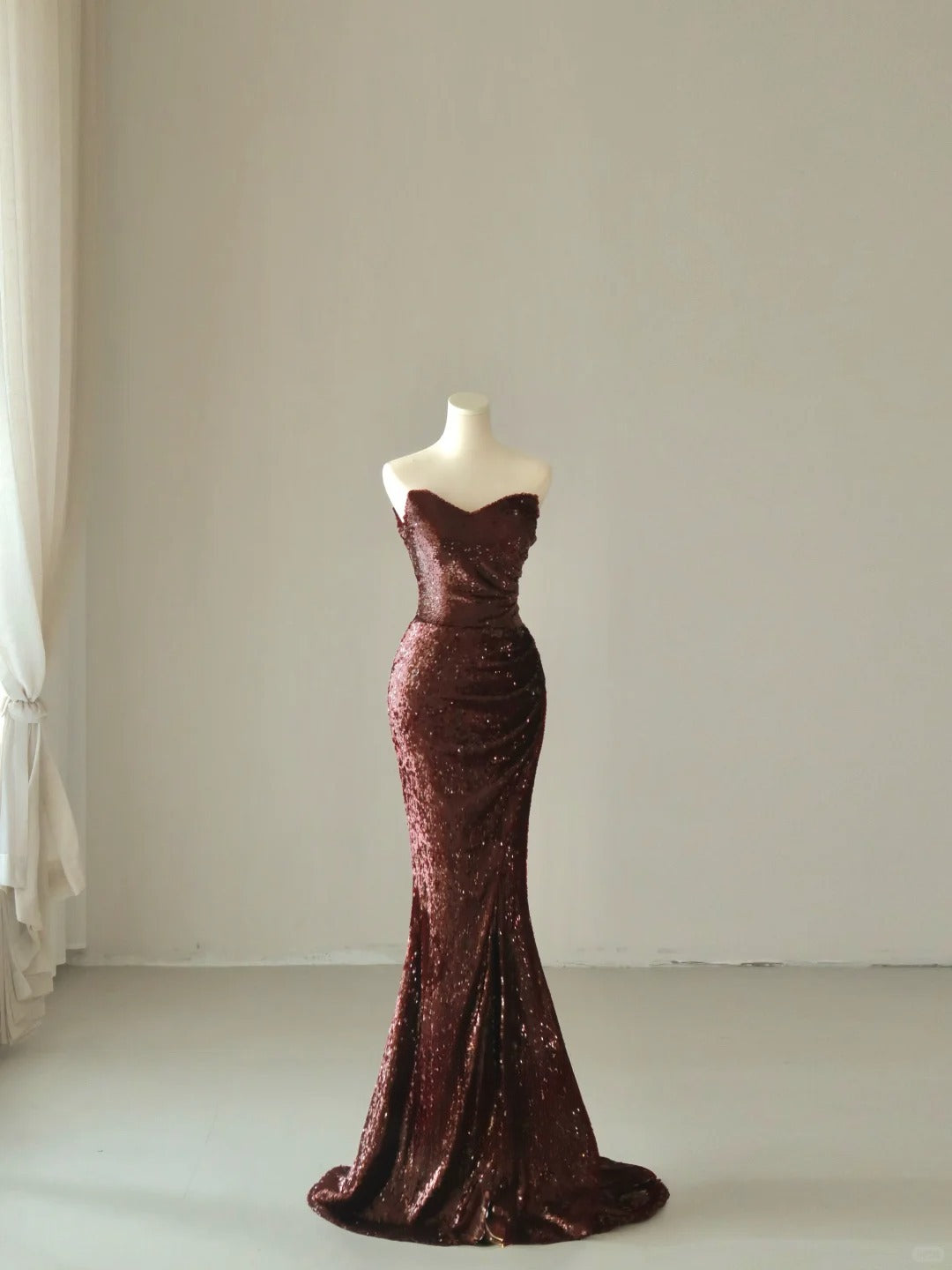 Robe de bal longue à sequins bordeaux, décolleté cœur, style sirène scintillante, sans manches, AB219