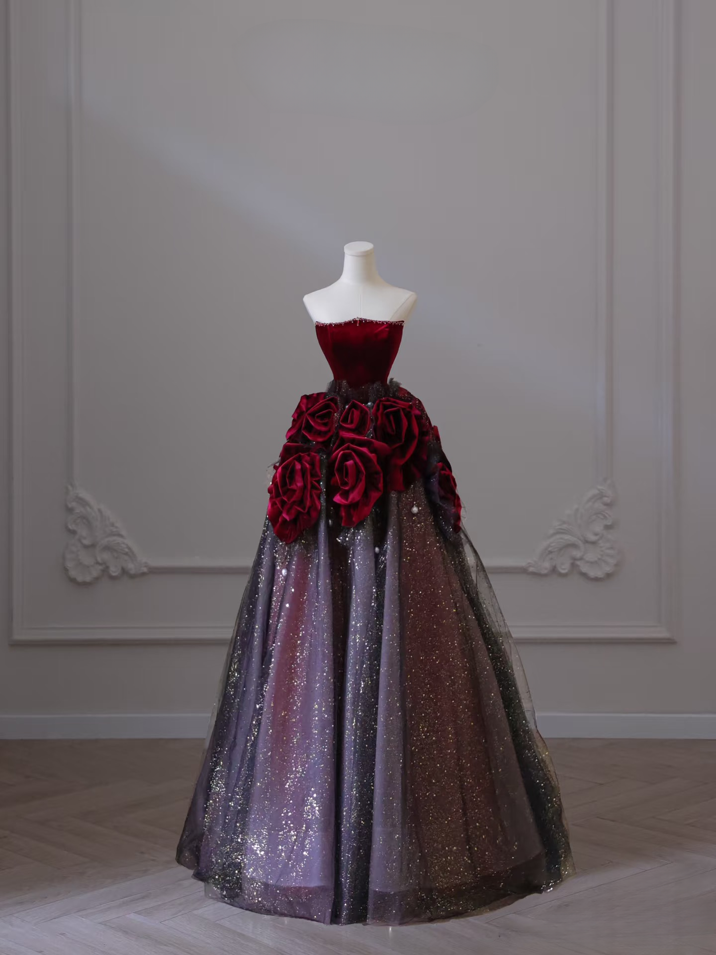 Sexy Ballkleid aus schulterfreiem Tüll mit kurzen Ärmeln, rot, bodenlang, atemberaubende Ballkleider, Inspiration für High School-Tanzkleider, Prinzessinnen-Abschlusskleid AU041
