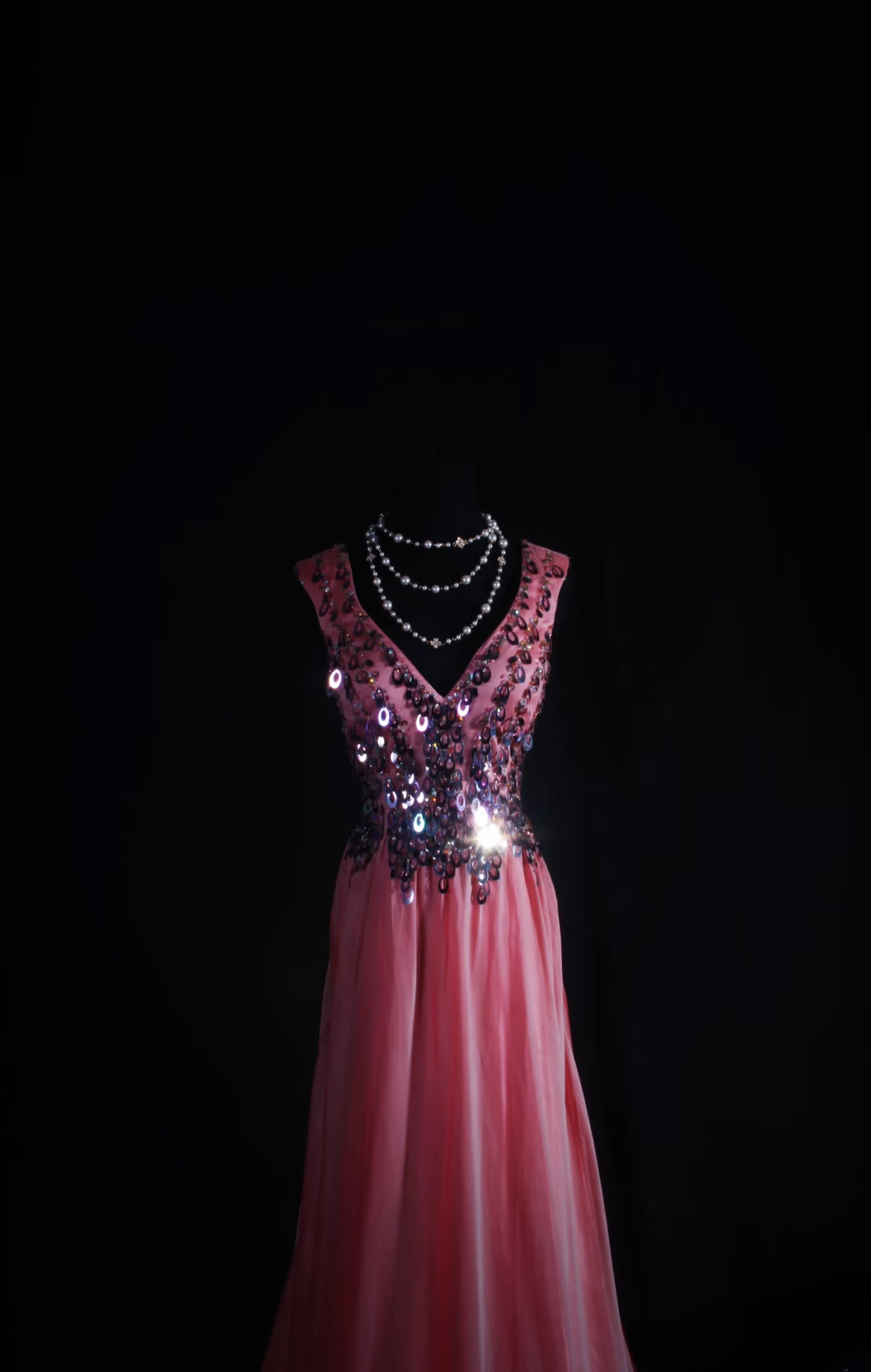 Robe de bal vintage années 1950, style rétro chic, coupe trapèze, col en V, en mousseline rose ornée de perles, robe longue inspirée des années 1950 (AU047)