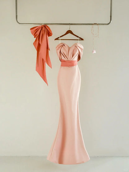 Robe de bal sirène simple, décolleté cœur, satin rose poudré, manches courtes, robe longue AB222