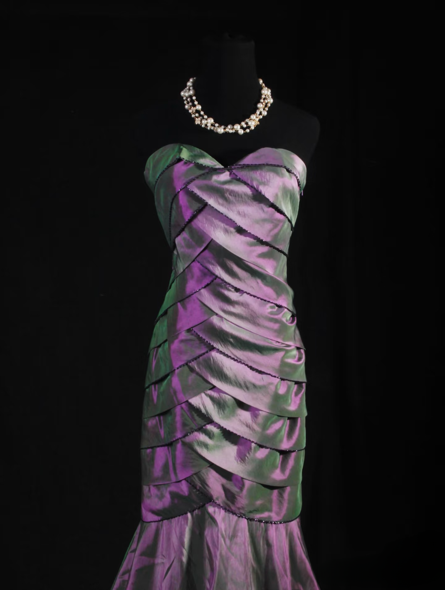 Robes de bal rétro sirène bustier cœur années 50-60 plissées en taffetas raisin, robes de soirée longues vintage AU049