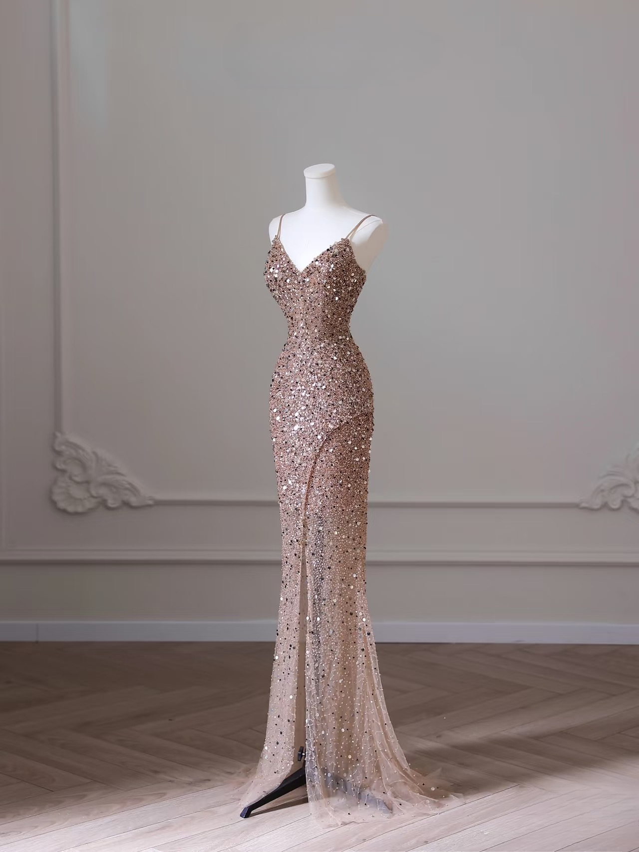 Elegante Meerjungfrau Spaghettiträger Pailletten Lange Atemberaubende Ballkleider Inspiration Ballkleider Prinzessin Abschlusskleid AU050