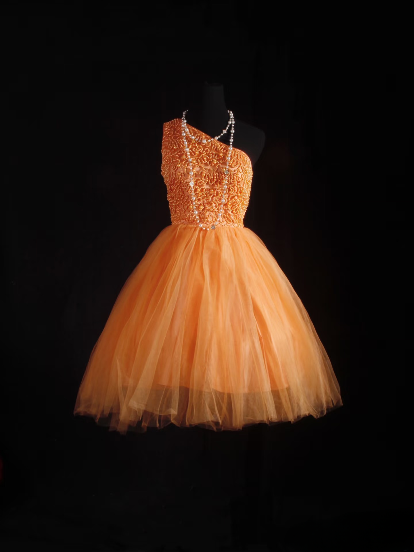 Robe de bal mignonne à une épaule en tulle orange, courte, robe d'anniversaire pour les 16 ans, robe de soirée, robe de cocktail AU051