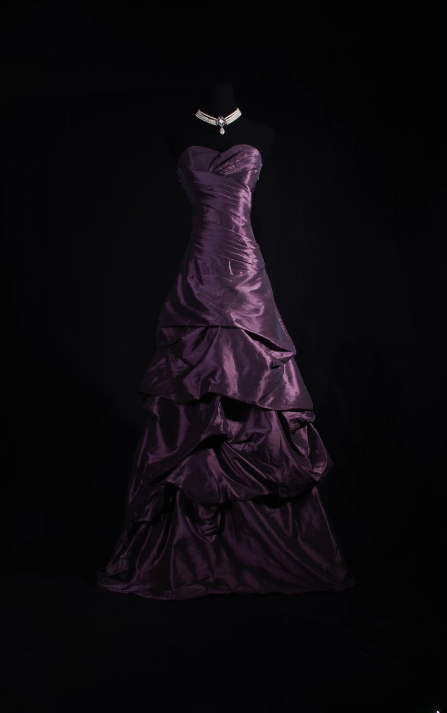Vintage Prom Dresses 2000s Ball Gown Sweetheart Grape Satin Prom Dress Inspiration Long Prom Dresses AU056