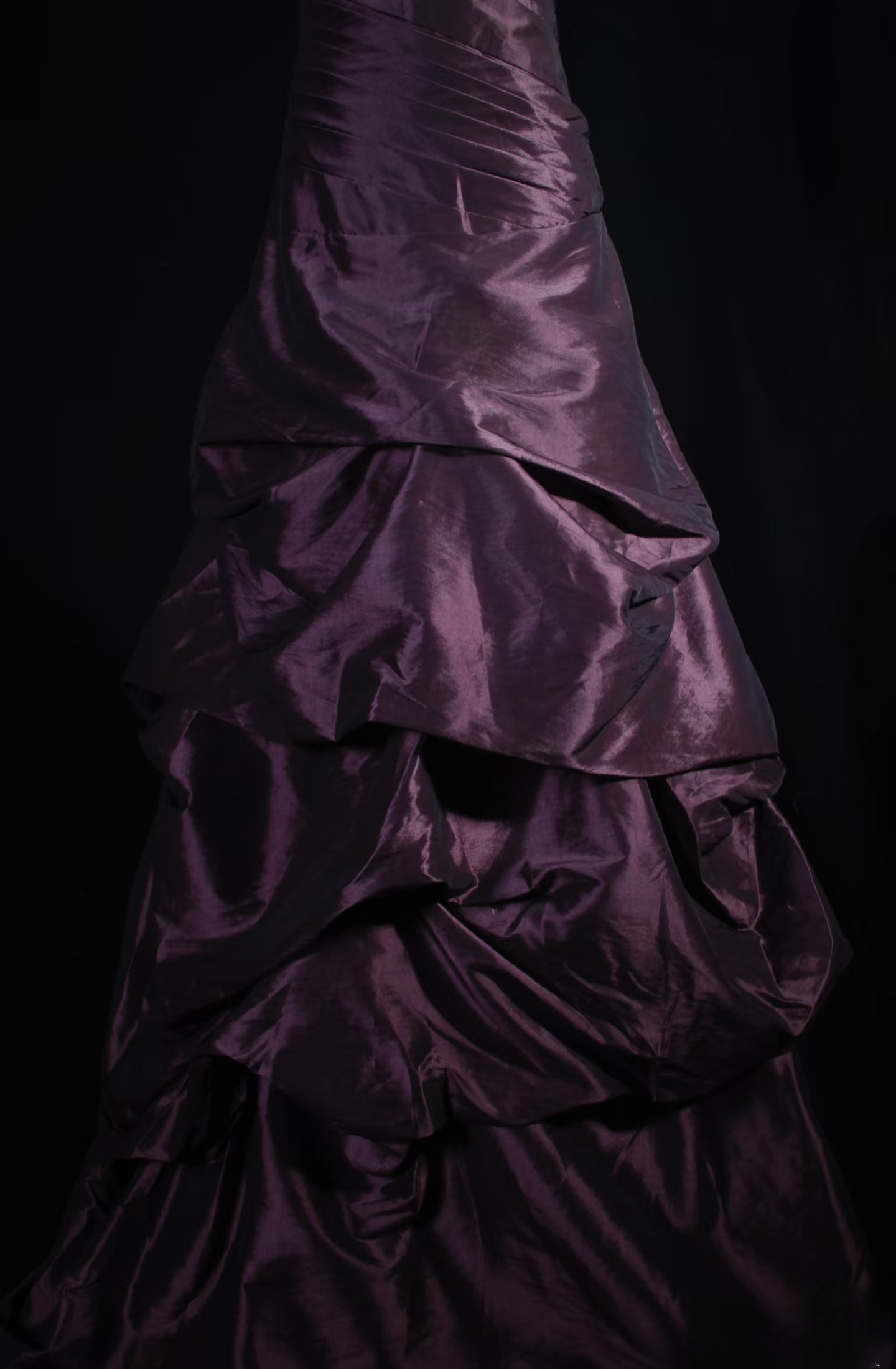 Vintage Prom Dresses 2000s Ball Gown Sweetheart Grape Satin Prom Dress Inspiration Long Prom Dresses AU056