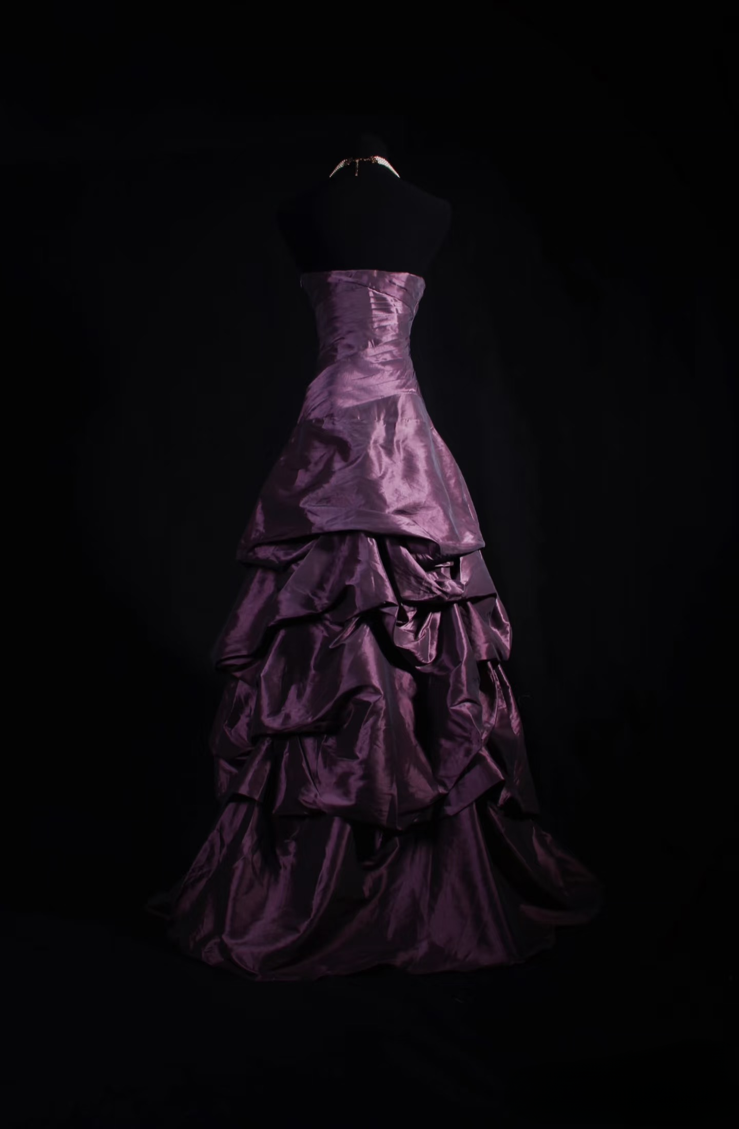 Vintage Prom Dresses 2000s Ball Gown Sweetheart Grape Satin Prom Dress Inspiration Long Prom Dresses AU056