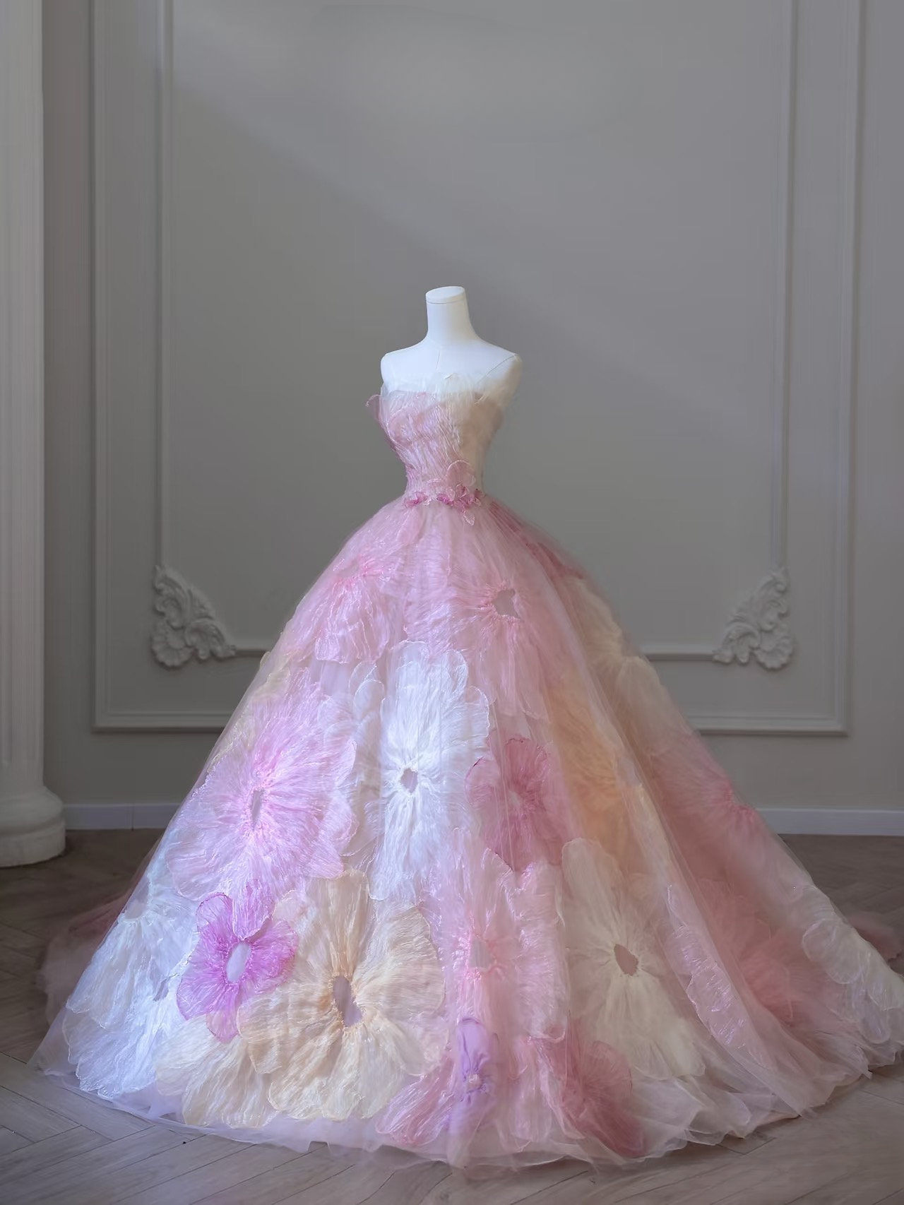 Sweet Strapless Ball Gown Strapless Floral Lace Long Quinceanera Dress Gorgeous Prom Dresses Sweet 15 16 Dress AU067