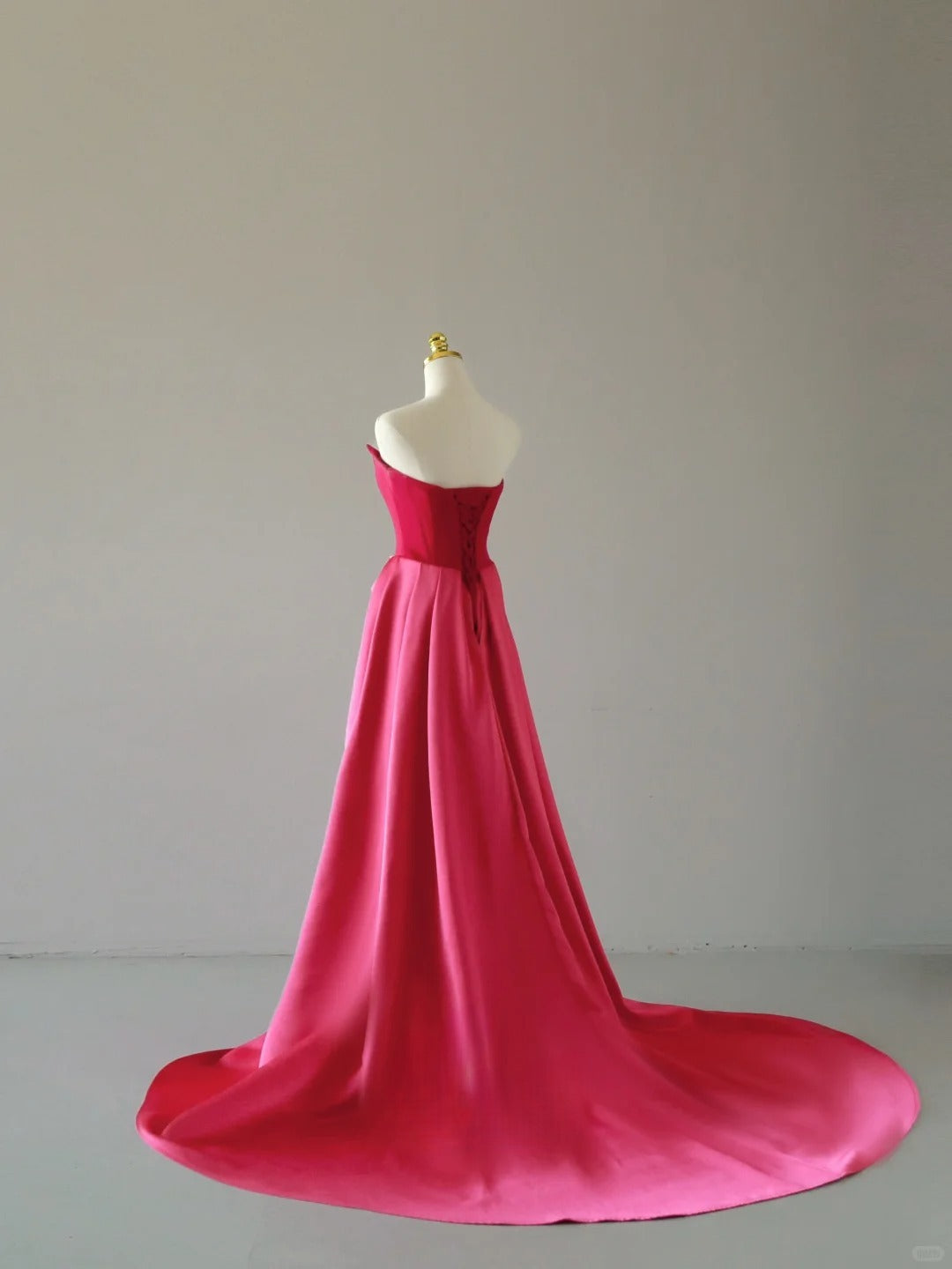 Robe de bal sirène bustier rose fuchsia en satin sans manches, robe longue de bal AU067