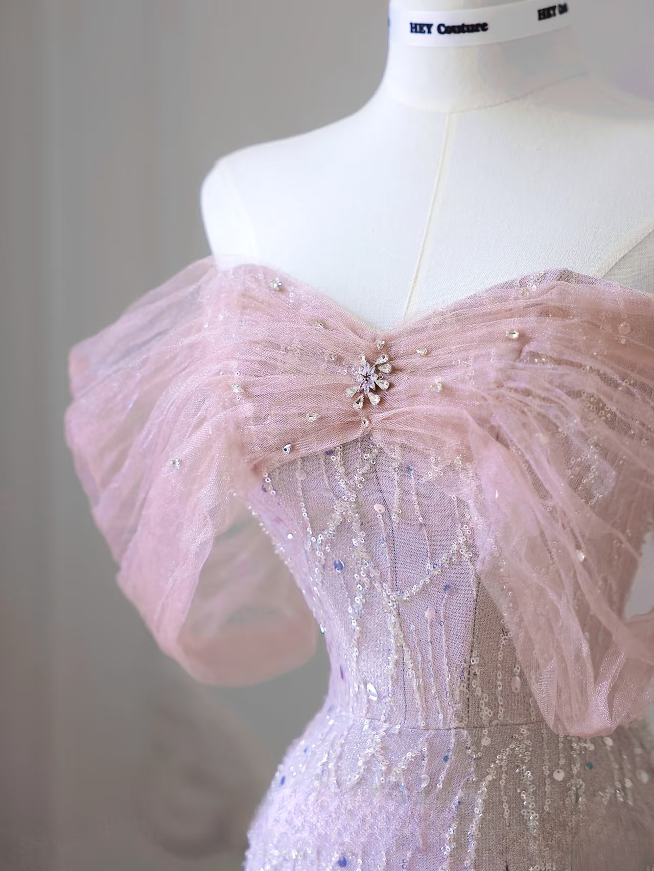 Magnifique robe de bal rose à sequins, coupe trapèze, épaules dénudées, inspiration robe de princesse pour remise de diplôme AB004