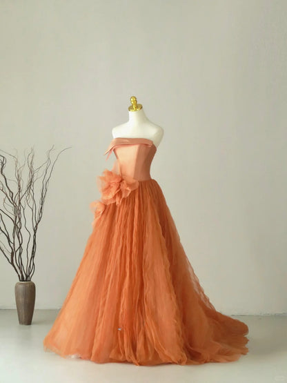 Charming Ball Gown Strapless Tulle Sleeveless Prom Dresses Long Prom Gowns AU074