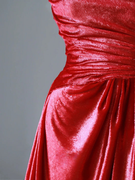Charming A line Strapless Red Sequins Sleeveless Long Prom Dresses Pleated Prom Gowns AU084
