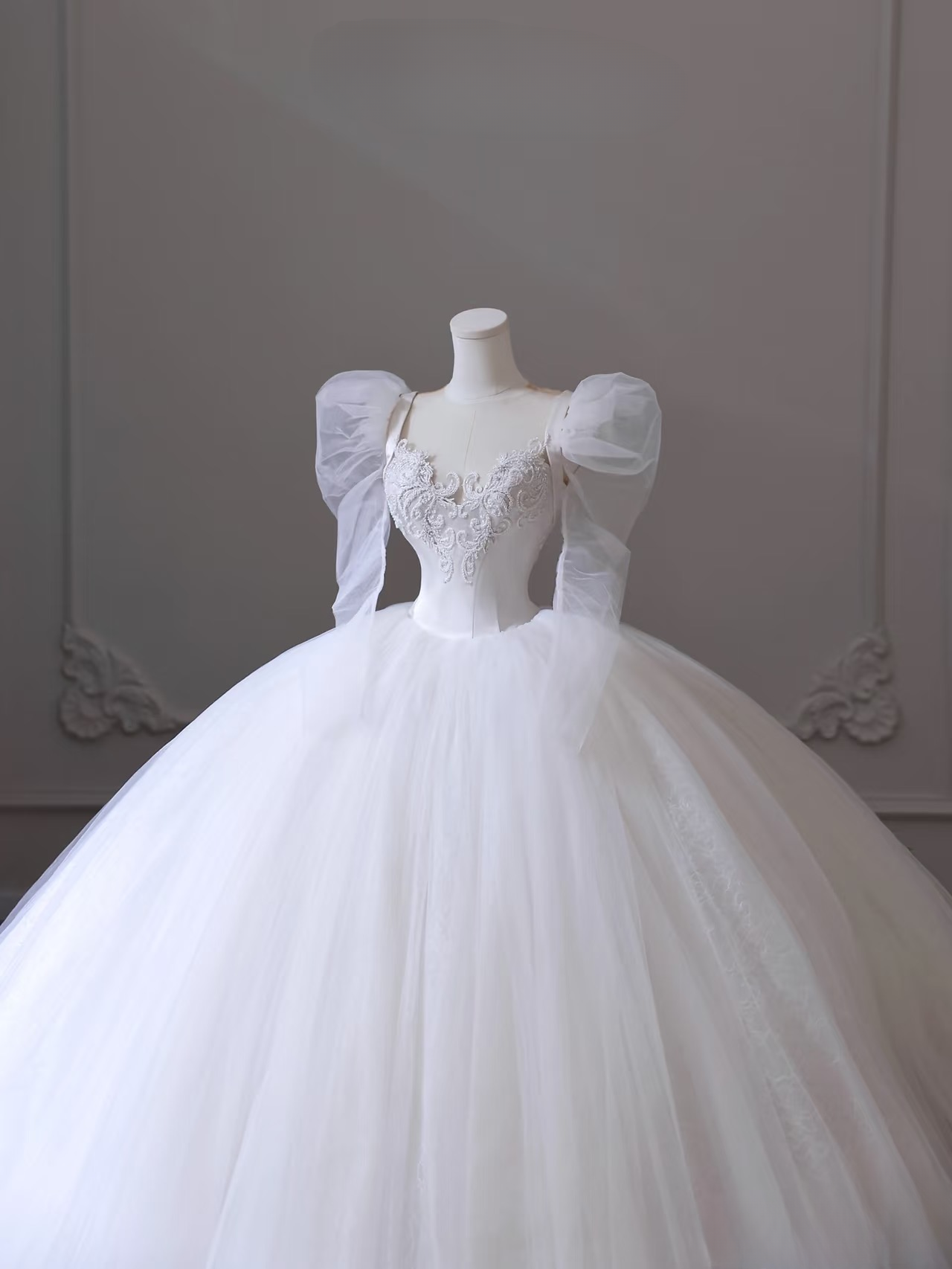 Robe de mariée longue blanche en tulle et dentelle, robe de bal classique, décolleté en cœur, tenue de soirée féerique, AU092