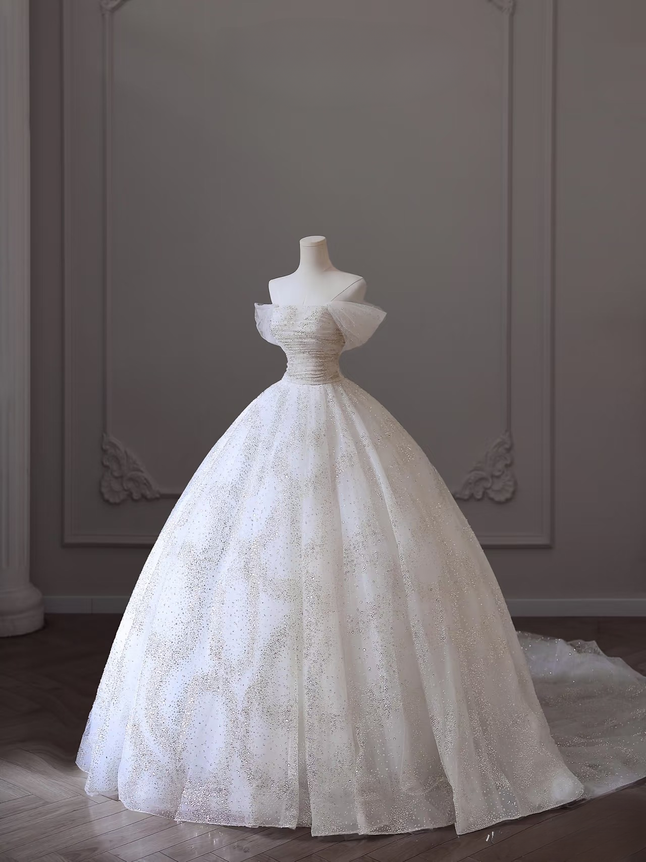 Modest Ball Gown Off The Shoulder Tulle White Long Wedding Dress Fairy Formal Wedding Dresses Brides Gowns AU097