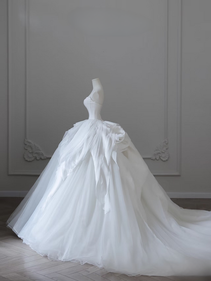 Elegantes Ballkleid Trägerloses Satin Tüll Weiß Langes Brautkleid Fee Formale Brautkleider Brautkleid AU099