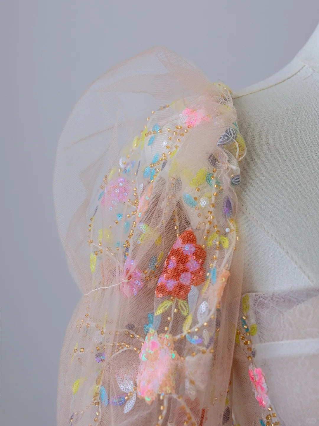 Niedliches, trägerloses A-Linien-Abendkleid mit langen Ärmeln, floraler Spitze und Spitze, formelles Partykleid, Ballkleid AU102