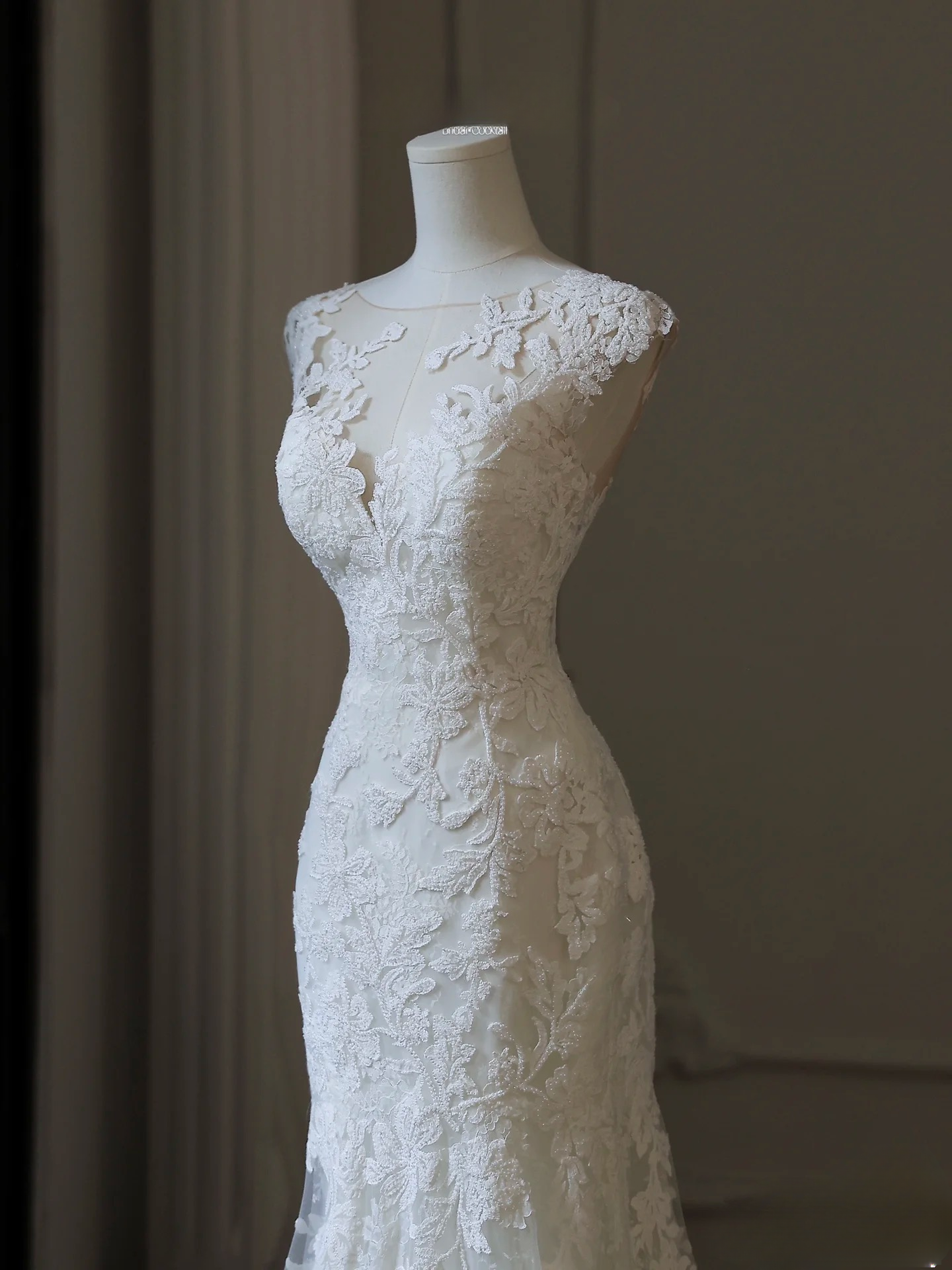 Vintage Mermaid Scoop White Lace Long Wedding Dress Fairy Formal Wedding Dresses AU105