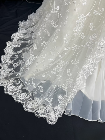 Robe de mariée longue rétro bustier en dentelle, style années 60, référence AU109