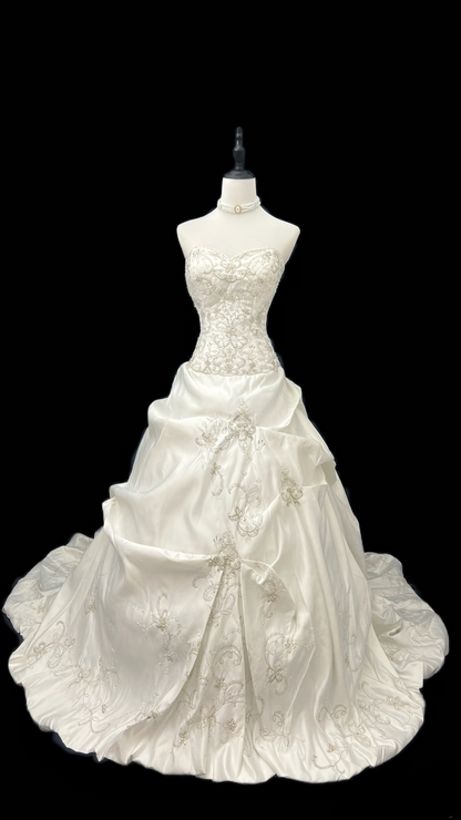 Robe de mariée rétro style années 60, bustier cœur en satin, longue, inspirée des robes de mariée AU113