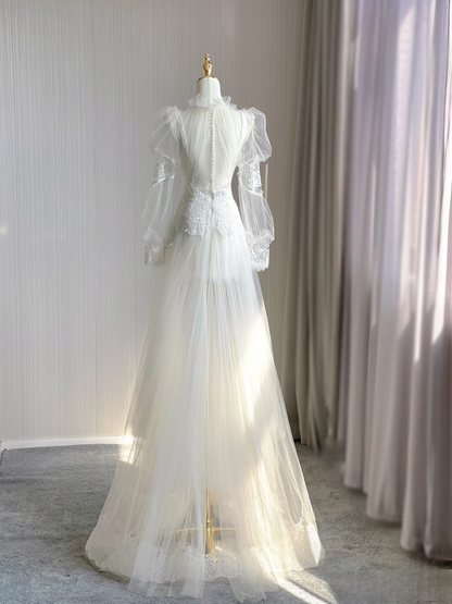 Robe de mariée trapèze en tulle et dentelle blanche, col en V, style féerique, AU126