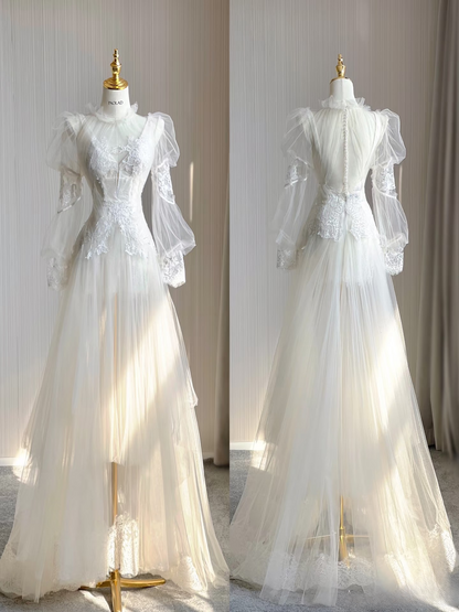 Robe de mariée trapèze en tulle et dentelle blanche, col en V, style féerique, AU126