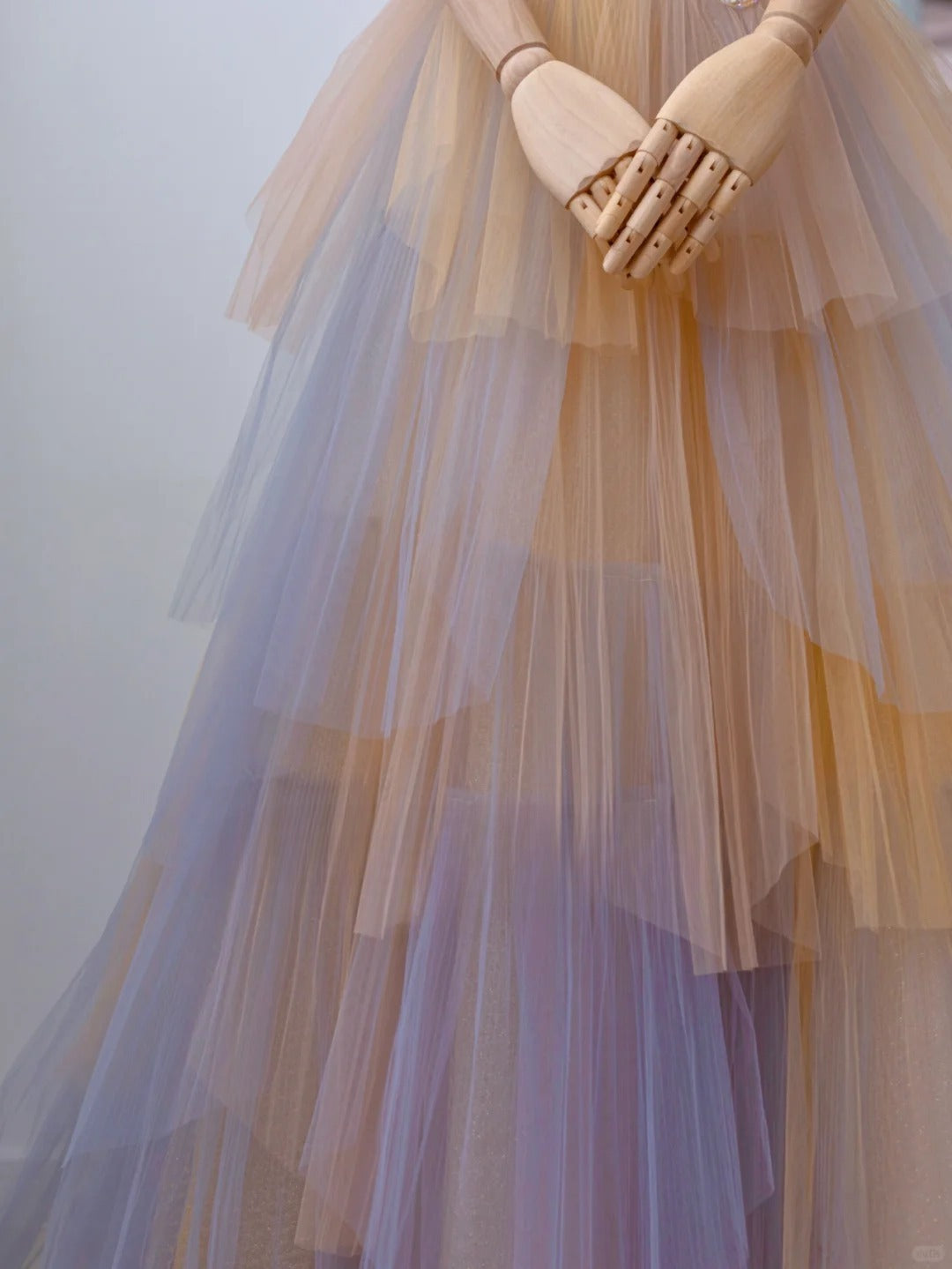 Charming Ball Gown Strapless Sleeveless Tulle Long Prom Dresses Formal Party Dress Prom Gown AU126