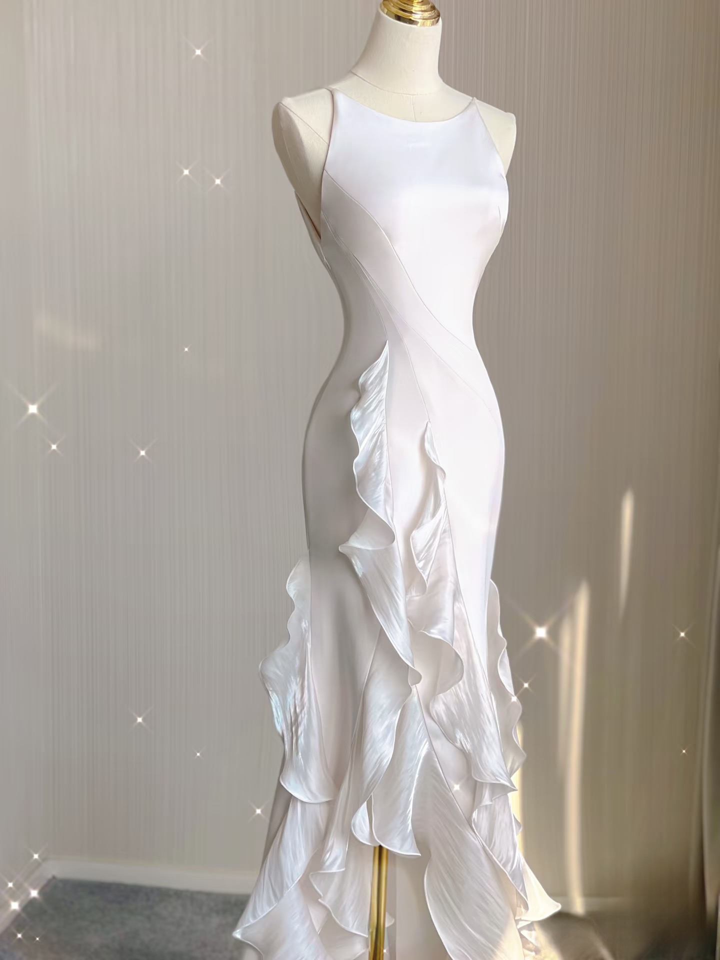 Dream Mermaid Scoop Satin White Layers Wedding Dress Fairy Formal Wedding Dresses AU131