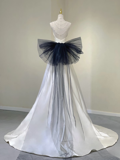 Dream A Line High Neck Sleeveless Satin White Wedding Dress With Black Bow-knot Fairy Formal Brides Gown Wedding Dresses AU139