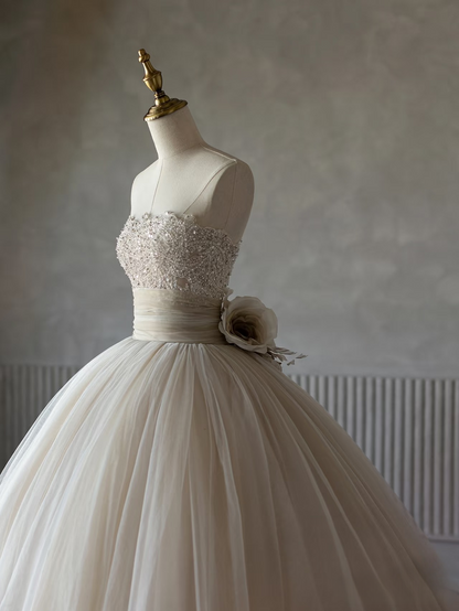 Traum Ballkleid Trägerloses Champagner Ärmelloses Tüll Brautkleid Mit Perlen Fee Formale Bräute Kleid Brautkleider AU142