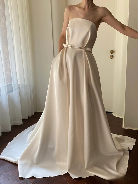 Dream Ball Gown Strapless Ivory Sleeveless Satin Wedding Dress With Bow Fairy Formal Brides Gown Wedding Dresses AU144