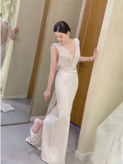 Dream Mermaid V Neck Sleeveless Satin Wedding Dress Fairy Formal Brides Gown Wedding Dresses AU147