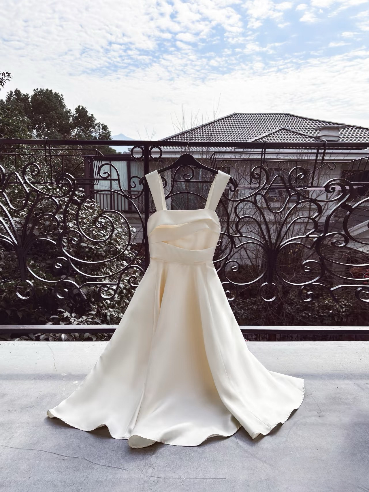 Elegant A Line Square Neck White Satin Tea Length Prom Dresses Party Gowns AU150
