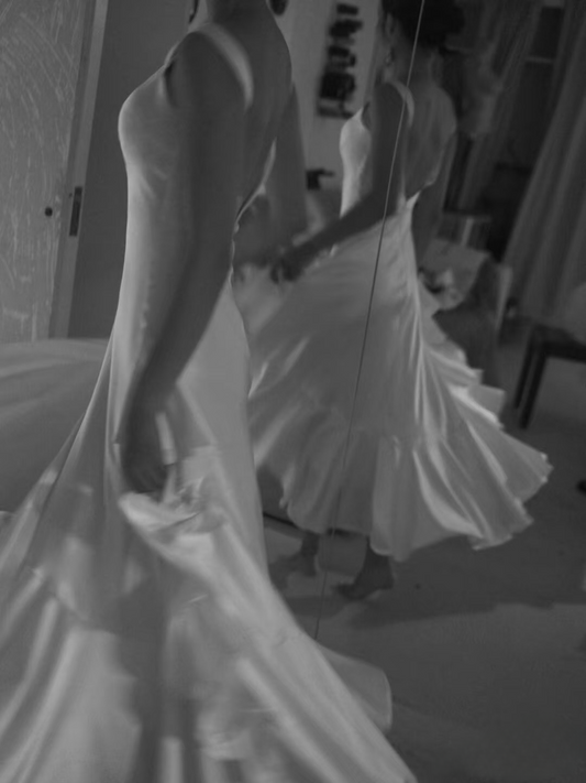 Dream Mermaid Straps White Satin Long Wedding Dress Fairytale Autumn Wedding Dresses AU153