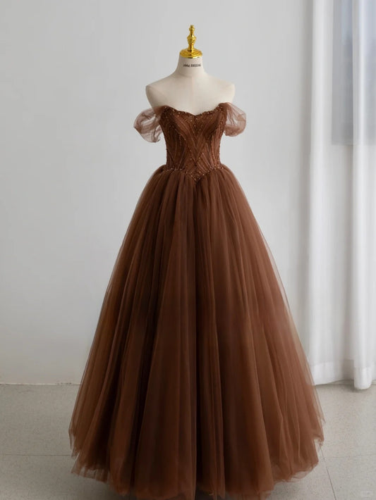 Elegantes Ballkleid mit Herzausschnitt aus braunem Tüll, langes Abendkleid für den 16. Geburtstag, AU155